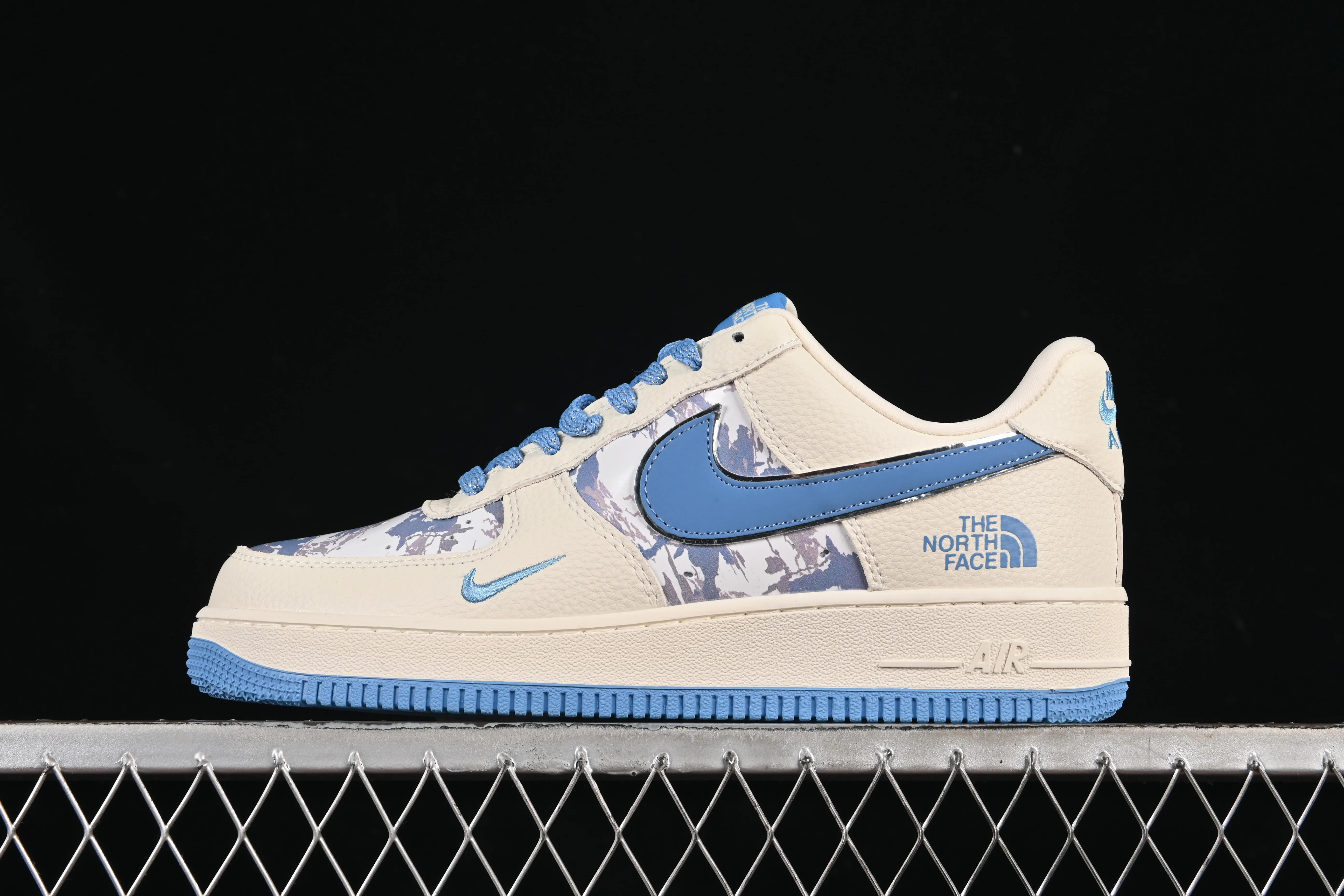 All Categories Nk Air Force 1 Air Force Series Nk Air Force 1 Low Air Force Low Nike Air Force 1'07 Low North Face Co-branded Snow Mountain Beige Air Force 1 Low-top Casual Shoes KJ1688-003